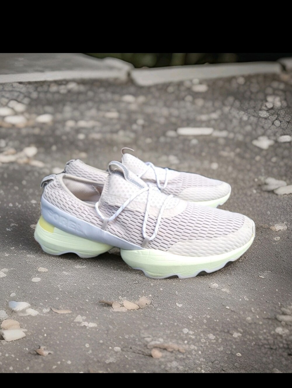 Sorel Kinetic Impact Athletic Run Walk Tennis Shoe Sneaker Cream Stone Women 10